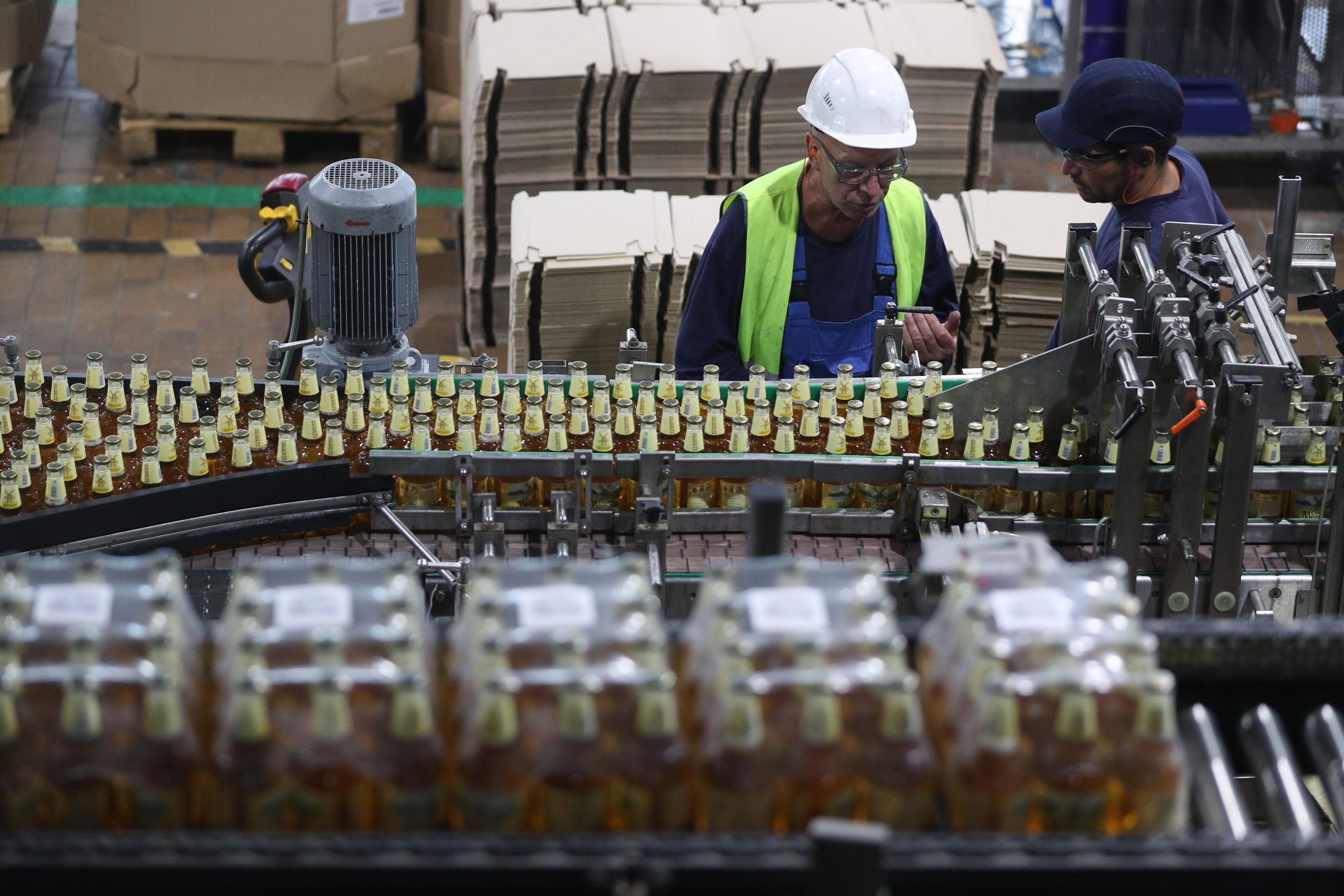 Сан инбев эфес. Инбев заводы. Инбев эфес волжский. Сан инбев эфес саранск. Завод пивной эфес.