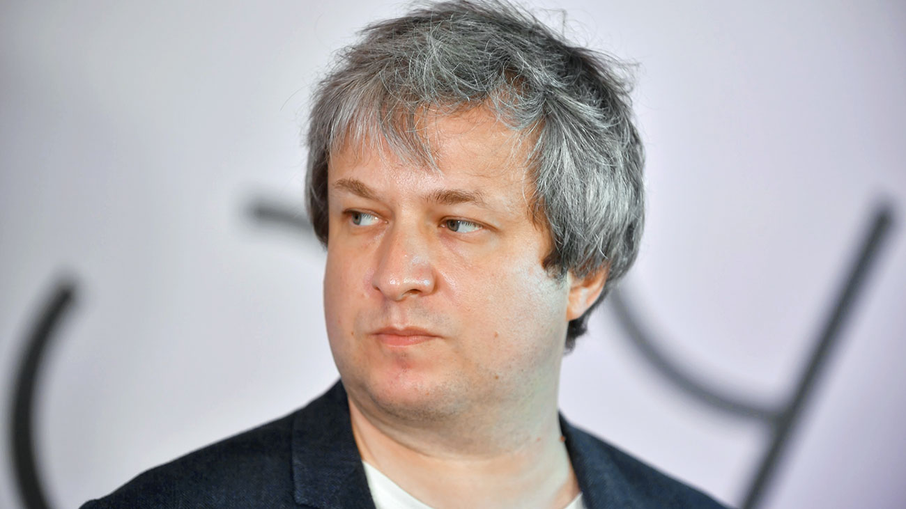 Кинокритик Антон Долин уволился с передачи «Вечерний Ургант». Не по своей  воле