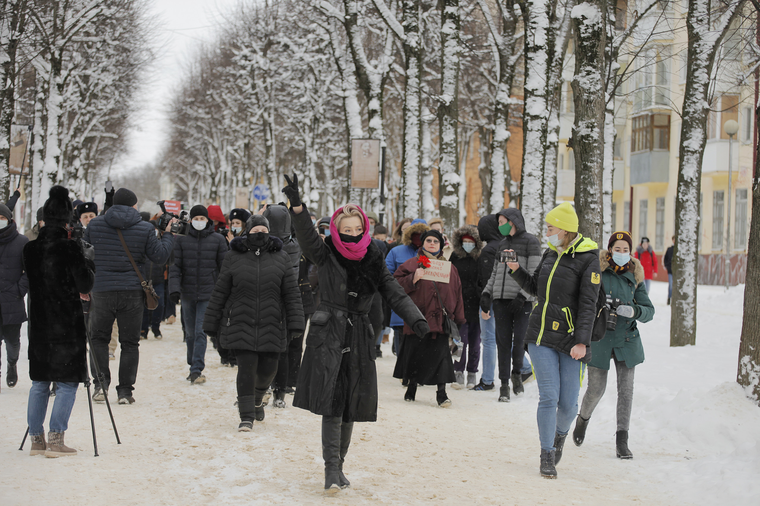 Смоленские люди. Протесты Навального Смоленск. Митинг Навальный Смоленск. Митинг в Смоленске вчера. Митинг фото.