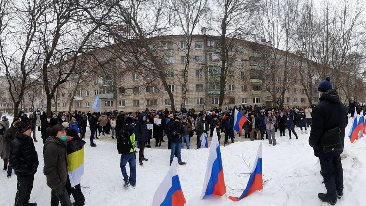24 30 января 31 января. Митинги и демонстрации. Демонстрация в Вологде. Митинг 31 января 2021 Иваново. Школьники вышли на митинг.