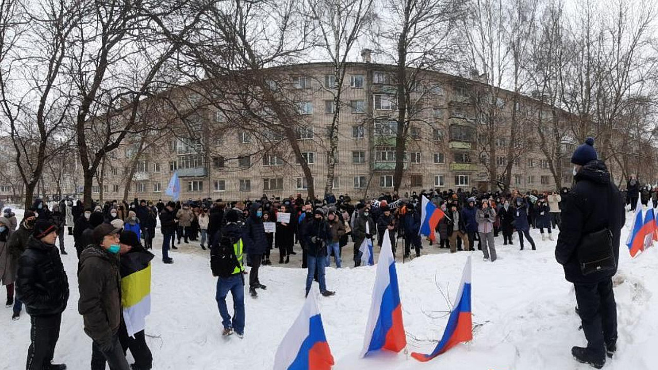 Около 12. Митинг Навальный Вологда 23 января. Вологда митинг 31 января. Протест в Вологде. 31.01.2021 Митинг Навальный Тамбов.