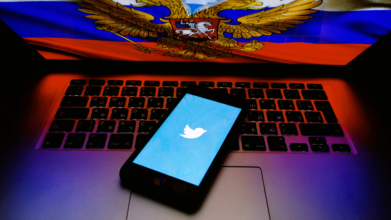 37% россиян объясняют намерение заблокировать Twitter попыткой цензуры. 40%  верят в борьбу с экстремизмом