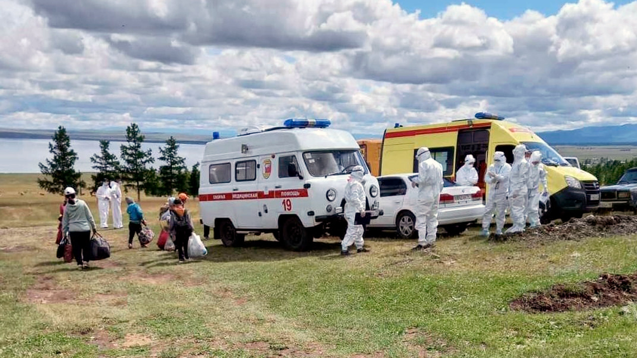 Случай в туве. Байлак лагерь Республика Тува. Лагерь Чагытай Республика Тыва. Лагерь Байлак Республика Тыва 2023. Лагерь Чагытай Республика Тыва 2023.